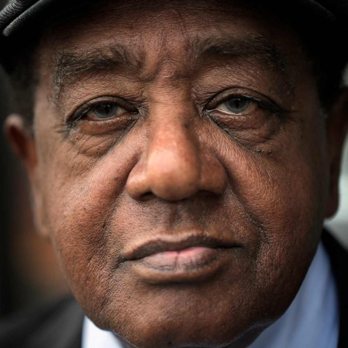 L seale s. Bobby Seale.